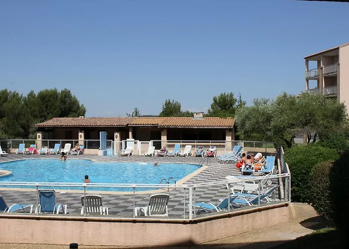 Hotel apartamentowy Odalys Les Hauts De 2*