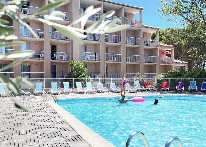Aparthotel Odalys Les Hauts De 2*
